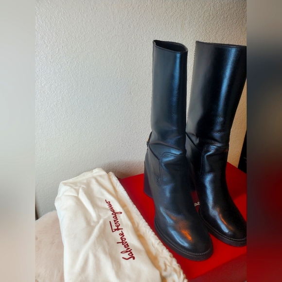 Salvatore Ferragamo Boots - Picture 3 of 14